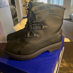 JBU weather proof bootie